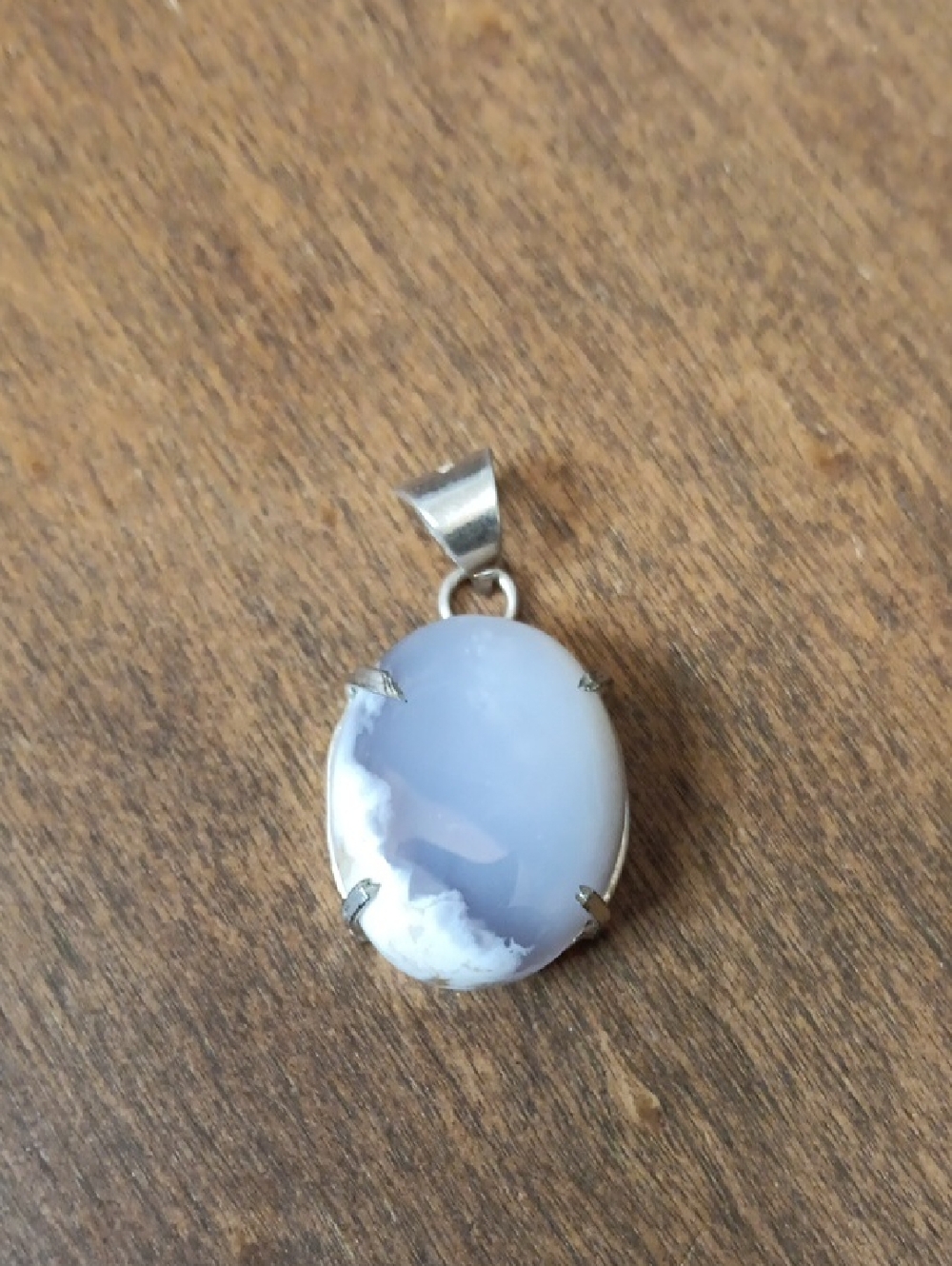 ⚡️3 for $24⚡️ Elegant White Dendrite Oval Pendant Necklace